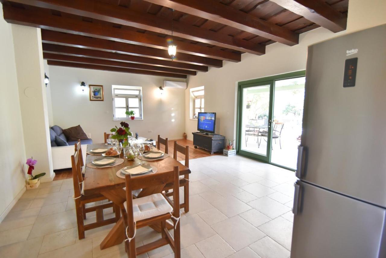 Vacation Home Mate Ceko Sukosan Luaran gambar